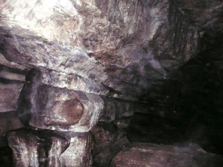 Игнатьевская пещера. Стены пещеры